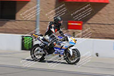 media/Aug-27-2022-Fastrack Riders (Sat) [[c588535105]]/Level 2/Session 1 Start Finish/